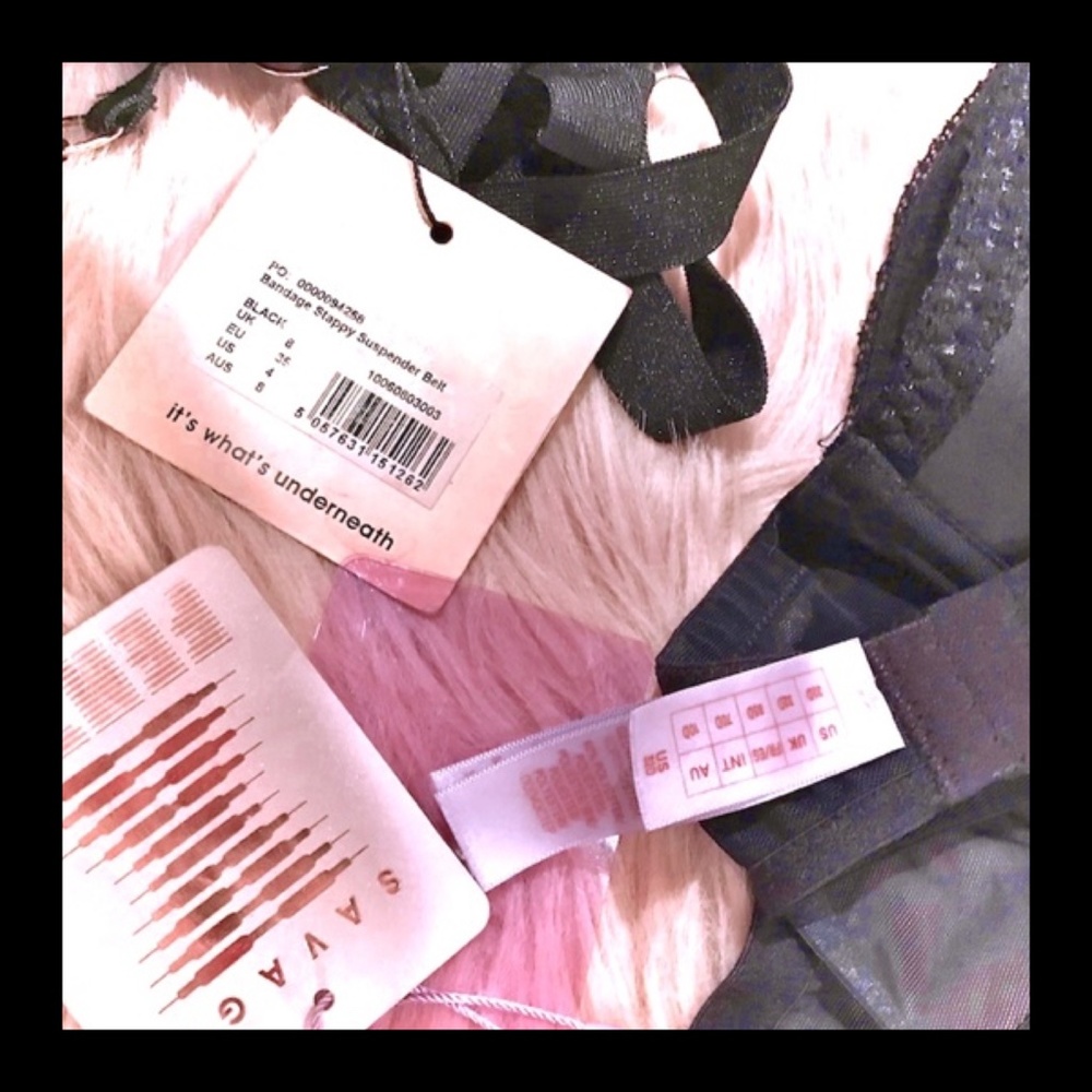 Savage x Fenty Open Cup Black Bra and Missguided O Ring Garter Belt Black 32D 4 - Picture 2 of 4